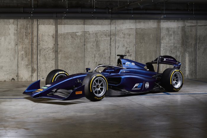 New ๎car๎ unveiled for 2024 Formula 2 season Car snow tire covers