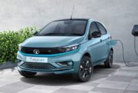 Best Affordable Electric Cars 2025 - Tina Glover